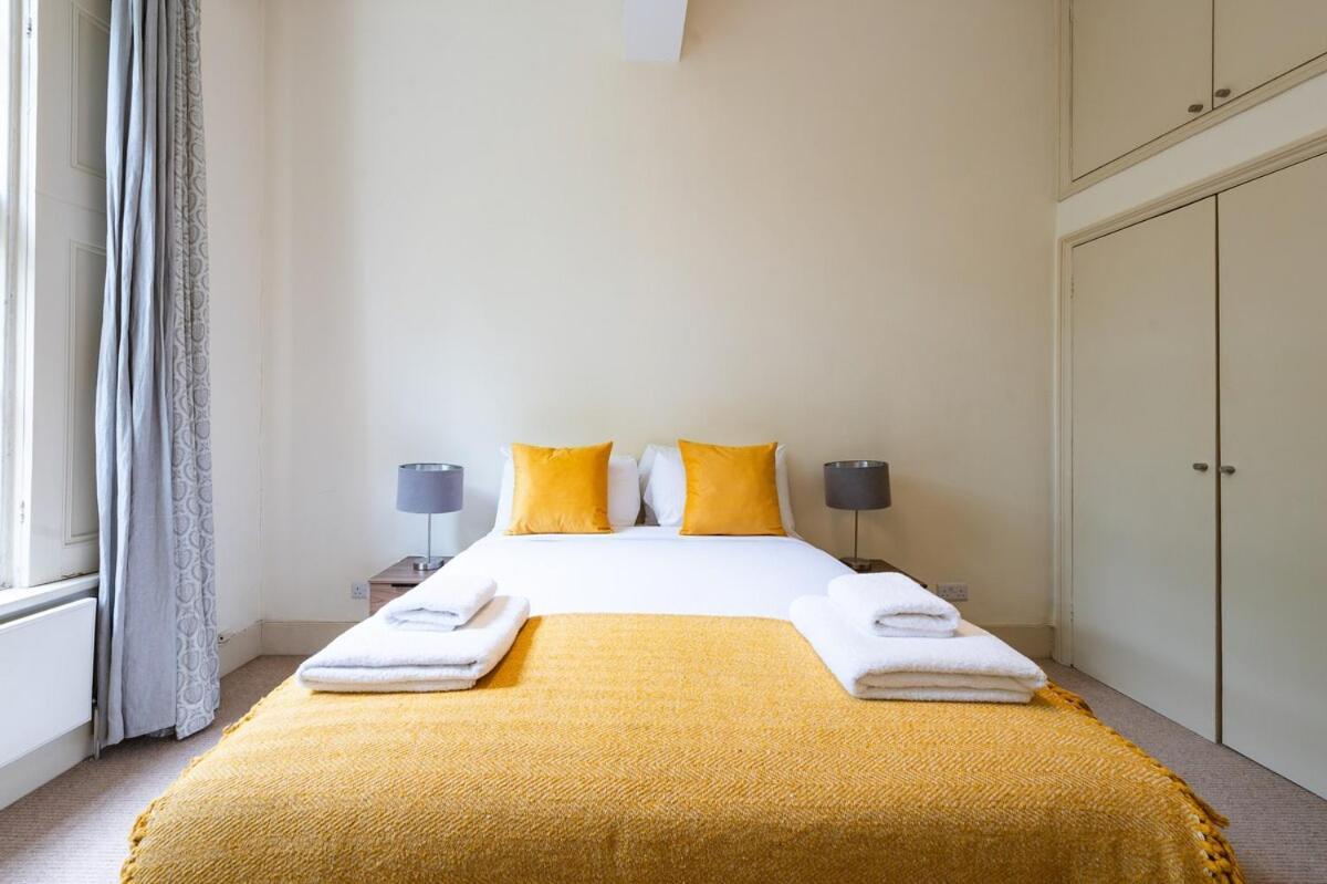 Vesto Two Bedroom Notting Hill Arv