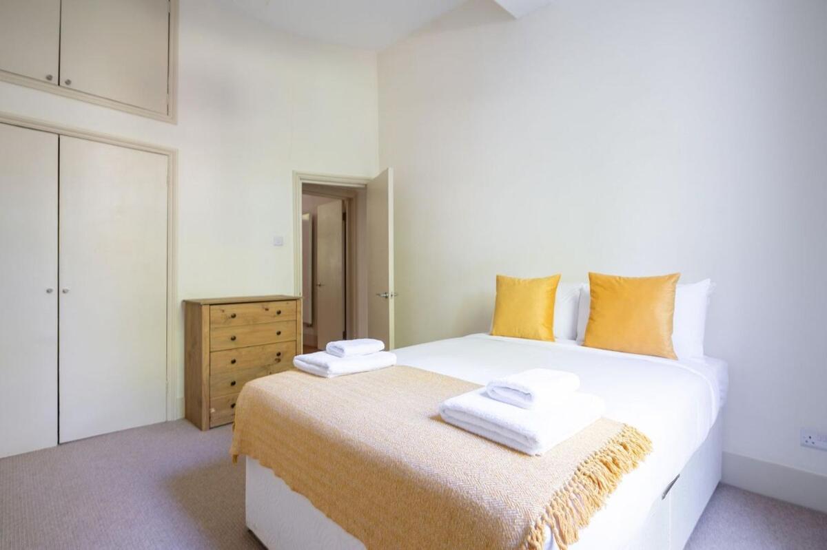 Vesto Two Bedroom Notting Hill Arv